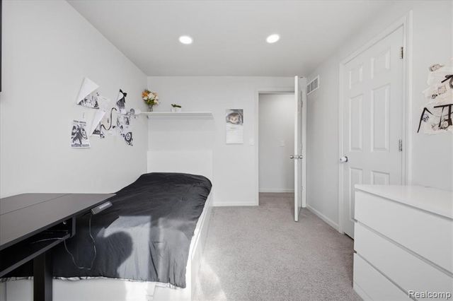 42151 Jason Drive, Clinton Township, MI 48038