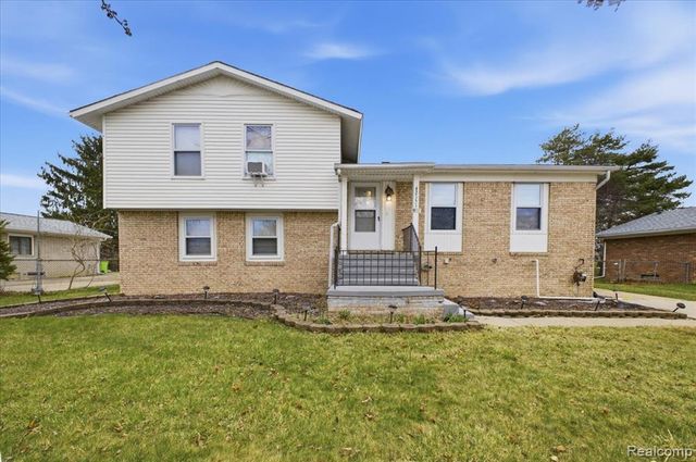 42151 Jason Drive, Clinton Township, MI 48038