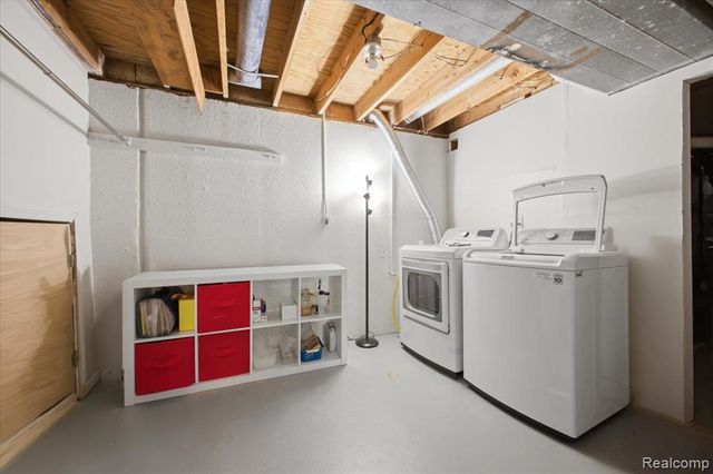 42151 Jason Drive, Clinton Township, MI 48038