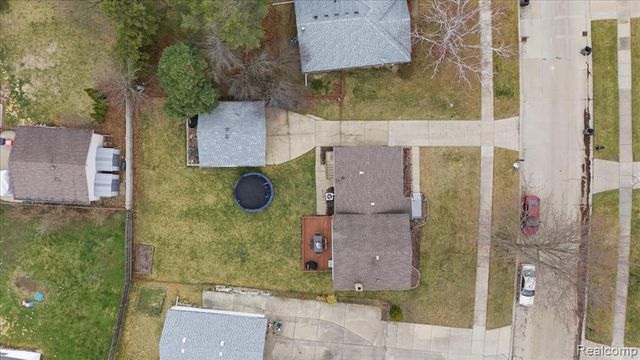 42151 Jason Drive, Clinton Township, MI 48038