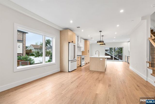 55 Washington Avenue, Cliffside Park, NJ 07010