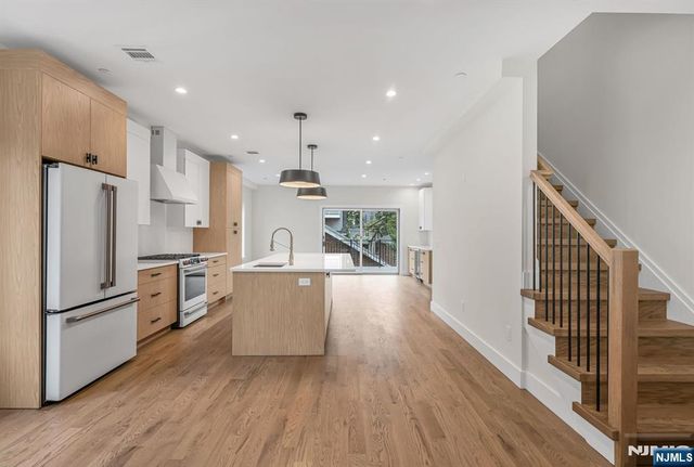 55 Washington Avenue, Cliffside Park, NJ 07010