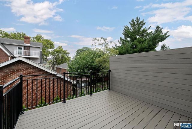 55 Washington Avenue, Cliffside Park, NJ 07010