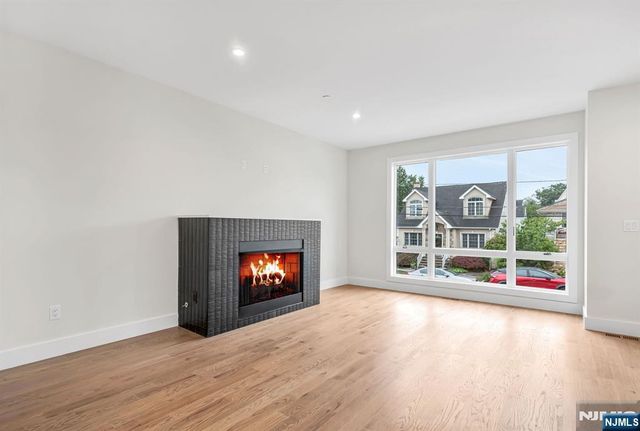 55 Washington Avenue, Cliffside Park, NJ 07010