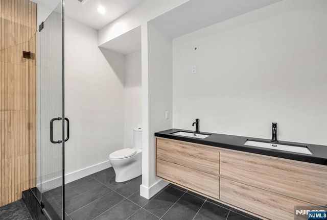 55 Washington Avenue, Cliffside Park, NJ 07010