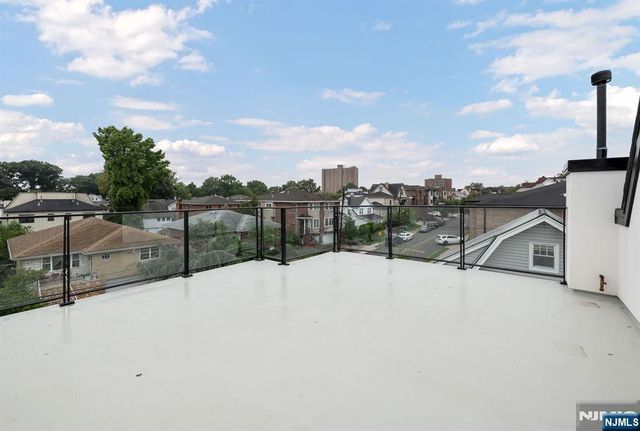 55 Washington Avenue, Cliffside Park, NJ 07010