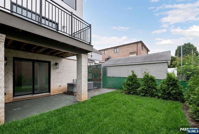 55 Washington Avenue, Cliffside Park, NJ 07010