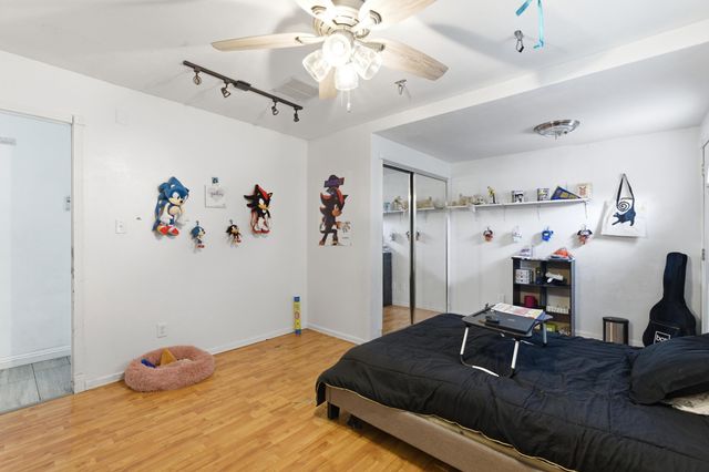 1582 E Ben Franklin Avenue, Tulare, CA 93274