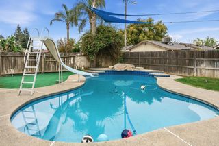 1582 E Ben Franklin Avenue, Tulare, CA 93274