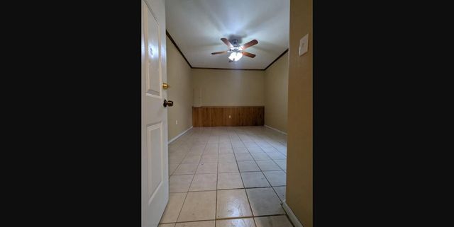 912 Red Bud Drive, Azle, TX 76020