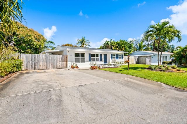 1431 NE 32nd Pl, Pompano Beach, FL 33064