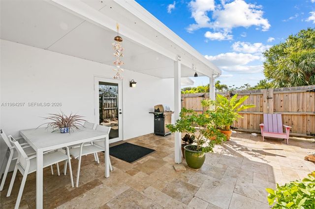 1431 NE 32nd Pl, Pompano Beach, FL 33064