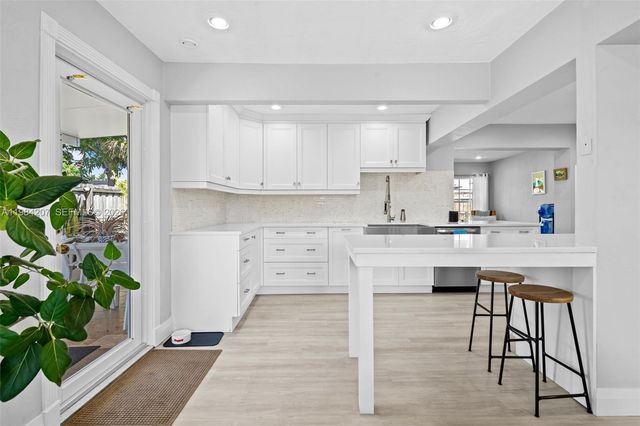 1431 NE 32nd Pl, Pompano Beach, FL 33064