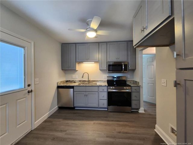 1207 Hillsboro Street, Fayetteville, NC 28301