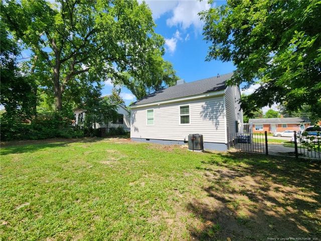 1207 Hillsboro Street, Fayetteville, NC 28301