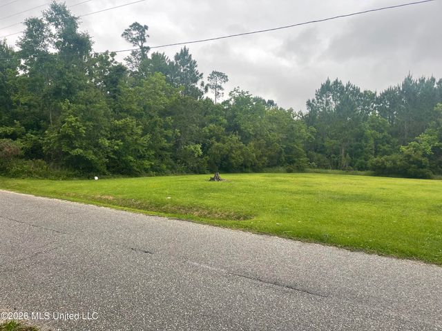 370 Clark Avenue, Pass Christian, MS 39571