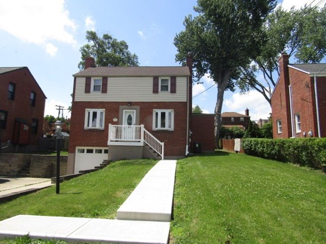 2062 Elmbrook Ln, Scott Twp, PA 15243