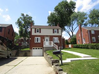 2062 Elmbrook Ln, Scott Twp, PA 15243