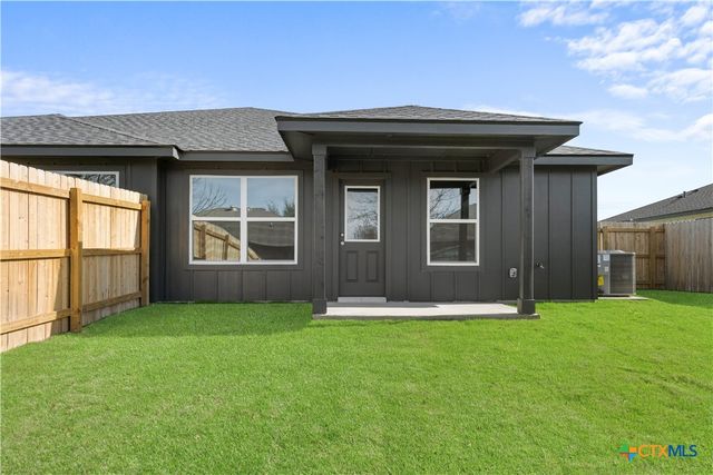 1110 College Avenue, Troy, TX 76579