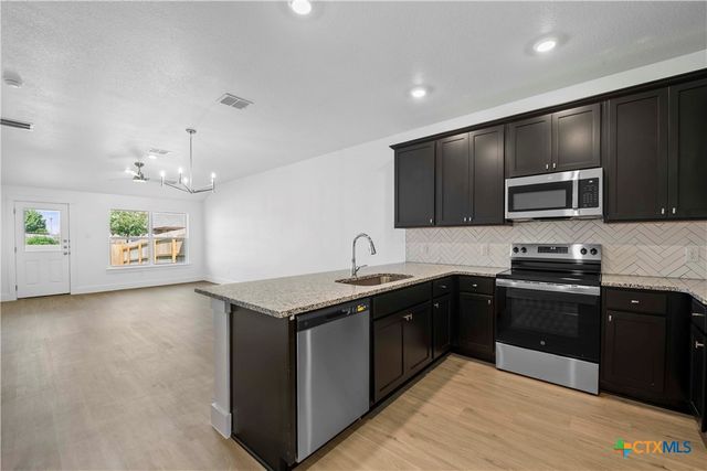 1110 College Avenue, Troy, TX 76579