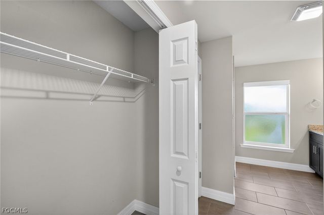 6023 Thrush AVE, Fort Myers, FL 33905