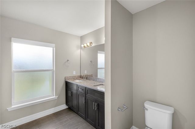 6023 Thrush AVE, Fort Myers, FL 33905