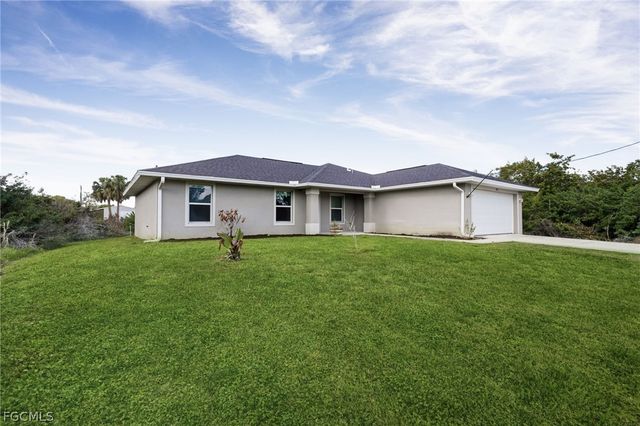 6023 Thrush AVE, Fort Myers, FL 33905