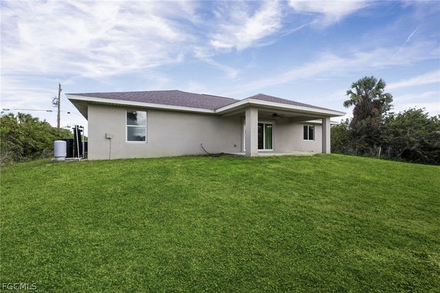 6023 Thrush AVE, Fort Myers, FL 33905