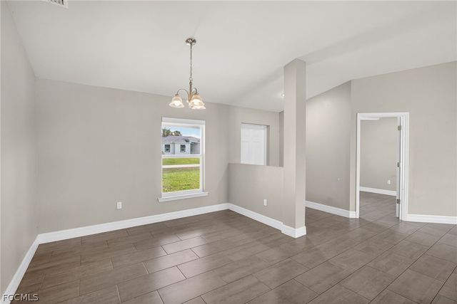 6023 Thrush AVE, Fort Myers, FL 33905