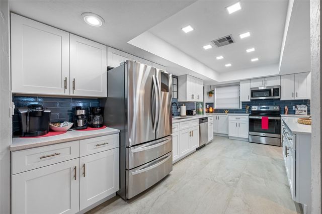 2153 KARAN WAY, Clearwater, FL 33763