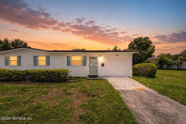 1705 MINDANAO Drive, Jacksonville, FL 32246
