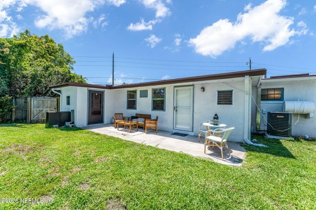 1705 MINDANAO Drive, Jacksonville, FL 32246