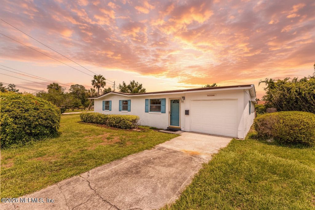 1705 MINDANAO Drive, Jacksonville, FL 32246