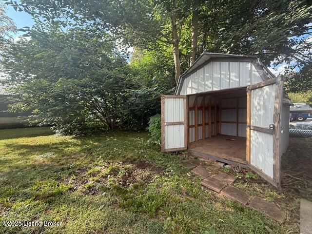 106 N Lynn St, Hodgenville, KY 42748