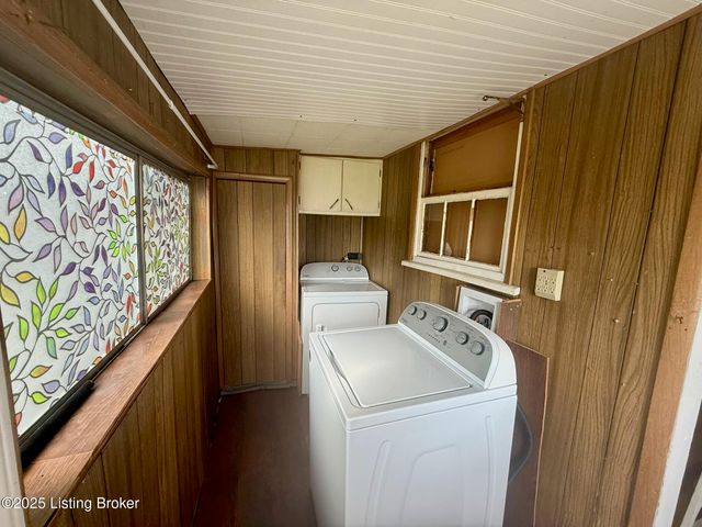 106 N Lynn St, Hodgenville, KY 42748