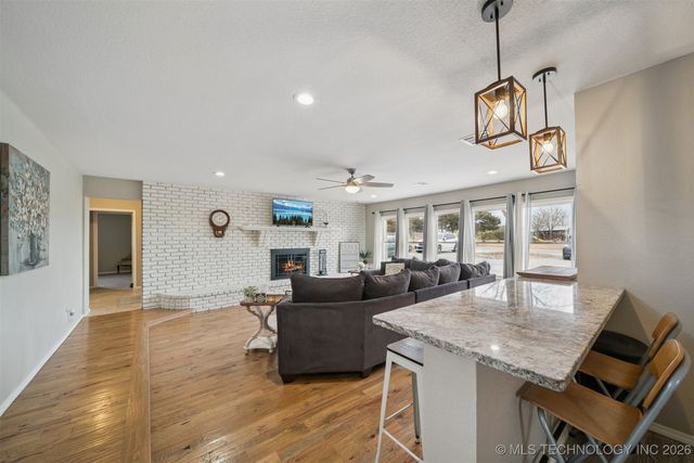 12440 N 97th East Avenue, Collinsville, OK 74021