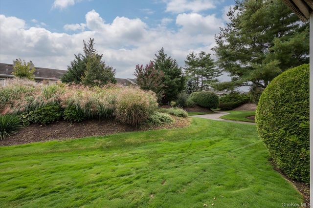991 Madeira Boulevard, Melville, NY 11747