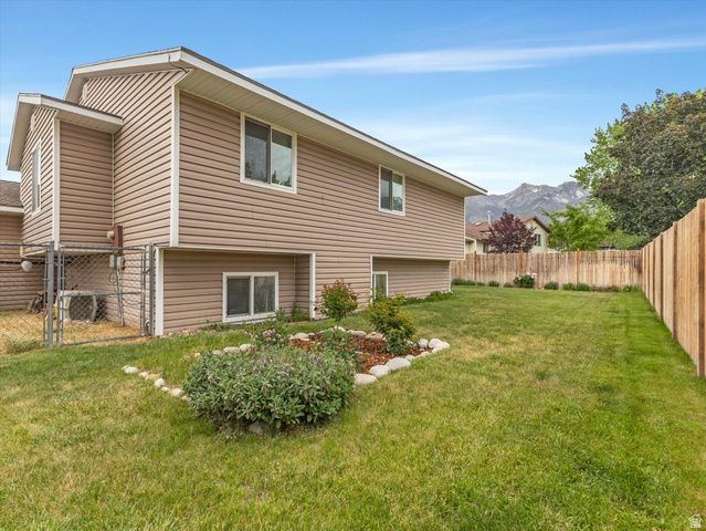 2228 E RENEGADE RD, Sandy, UT 84093