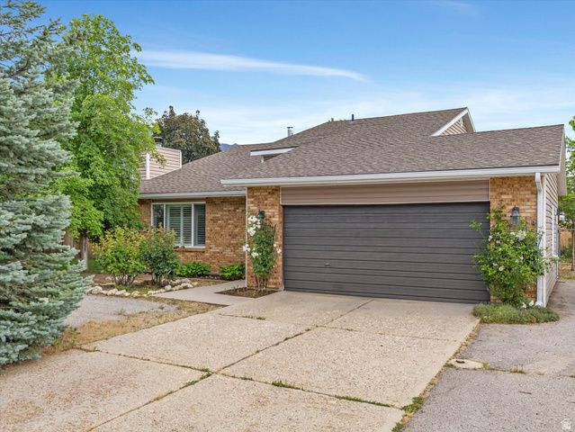 2228 E RENEGADE RD, Sandy, UT 84093
