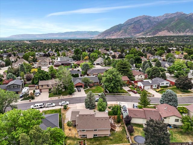 2228 E RENEGADE RD, Sandy, UT 84093