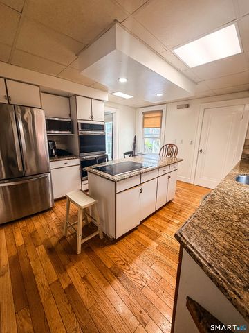 38 Grandview Avenue, Hamden, CT 06514
