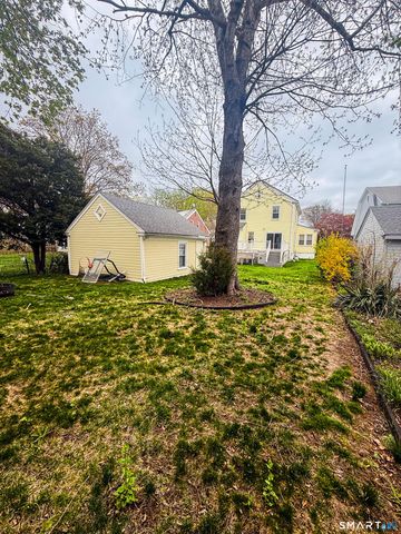 38 Grandview Avenue, Hamden, CT 06514