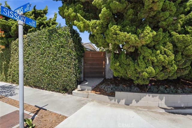 5051 Sisson Drive, Huntington Beach, CA 92649