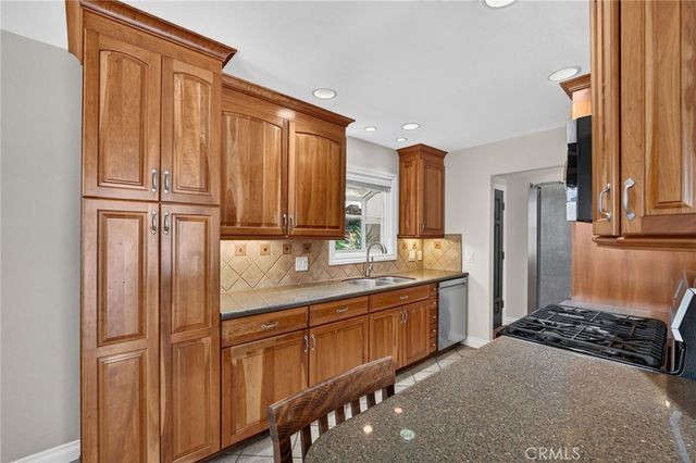 5051 Sisson Drive, Huntington Beach, CA 92649