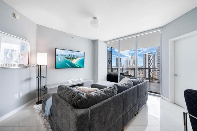 350 S Miami Ave 2505, Miami, FL 33130