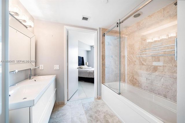 350 S Miami Ave 2505, Miami, FL 33130