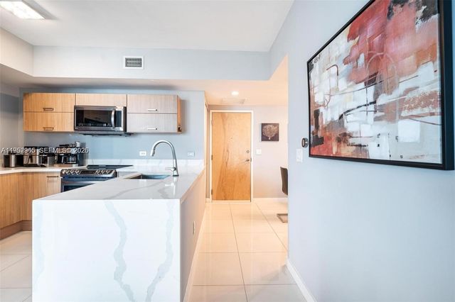 350 S Miami Ave 2505, Miami, FL 33130