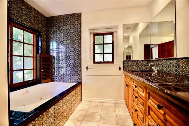 28817 Top Of The World Drive, Laguna Beach, CA 92651