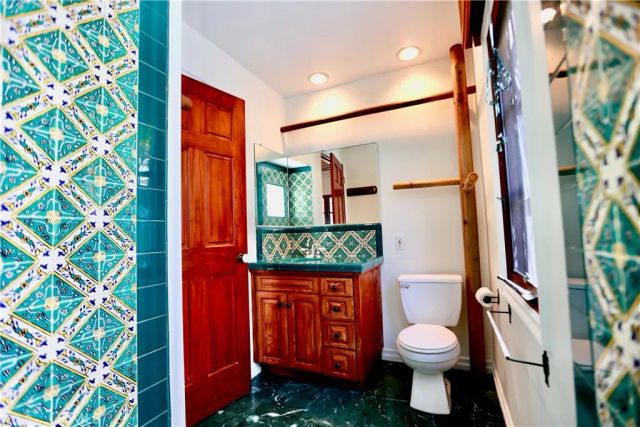 28817 Top Of The World Drive, Laguna Beach, CA 92651