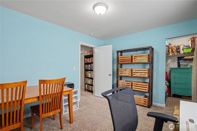 2219 Forrest St, Dupont, WA 98327